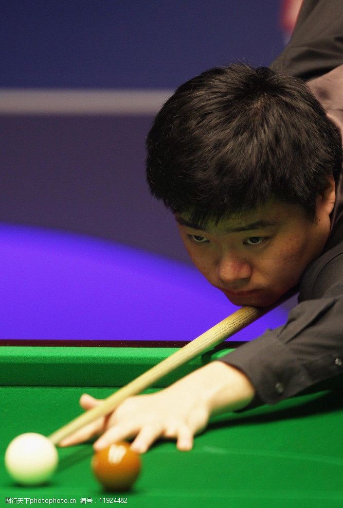 巴萨的后防 巴萨的后防