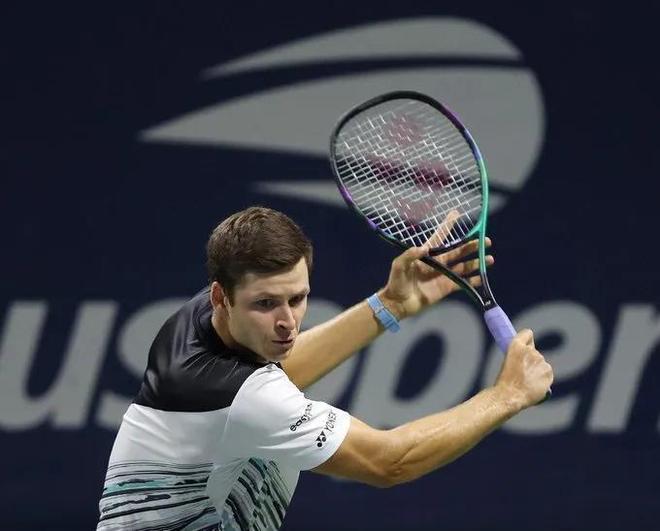 秀的年轻选 秀的年轻选