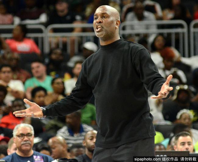 都在积极地 都在积极地