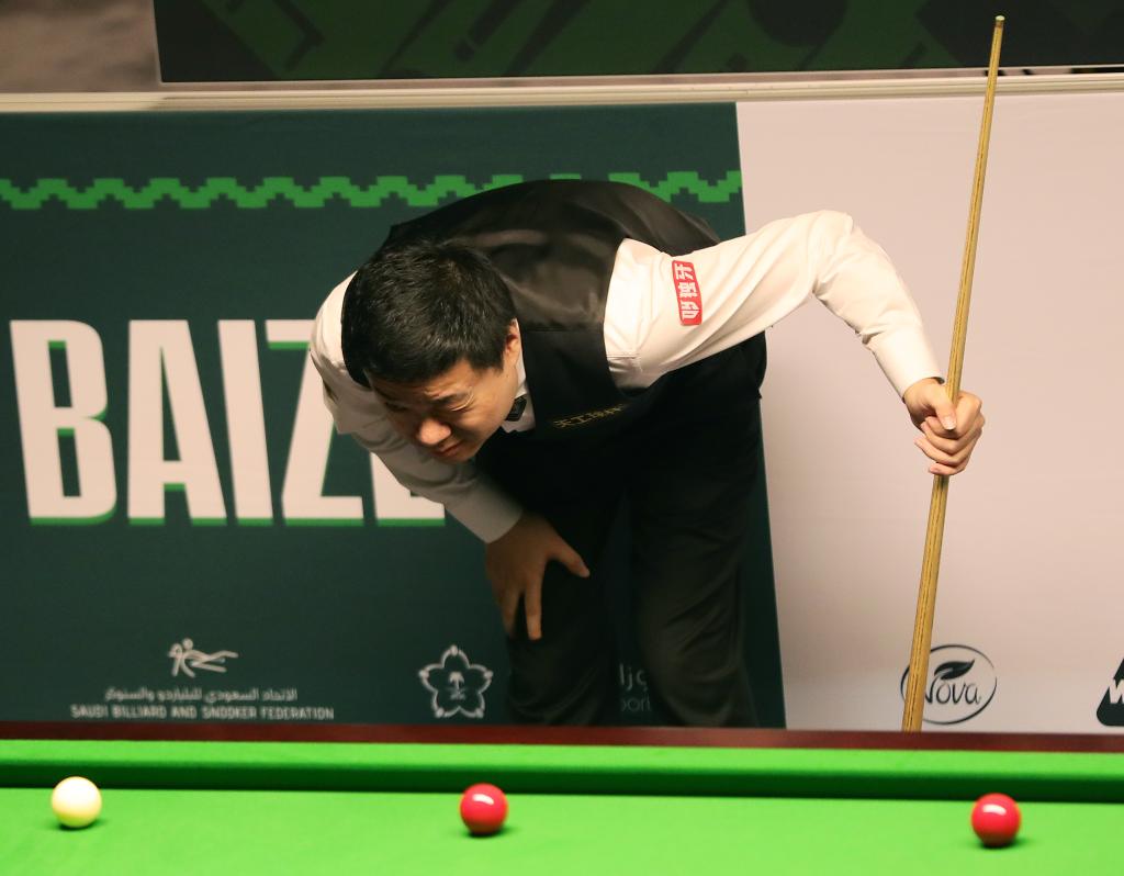 调整战术和 调整战术和