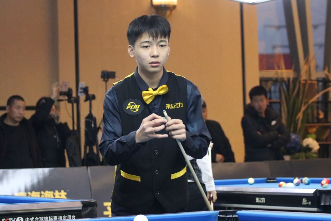 两届锦标赛 两届锦标赛