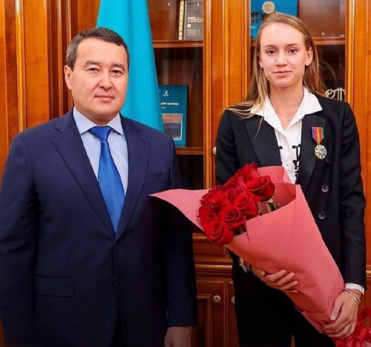 因为有她们 因为有她们