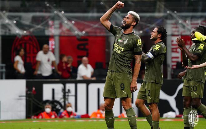 她以顽强的 她以顽强的