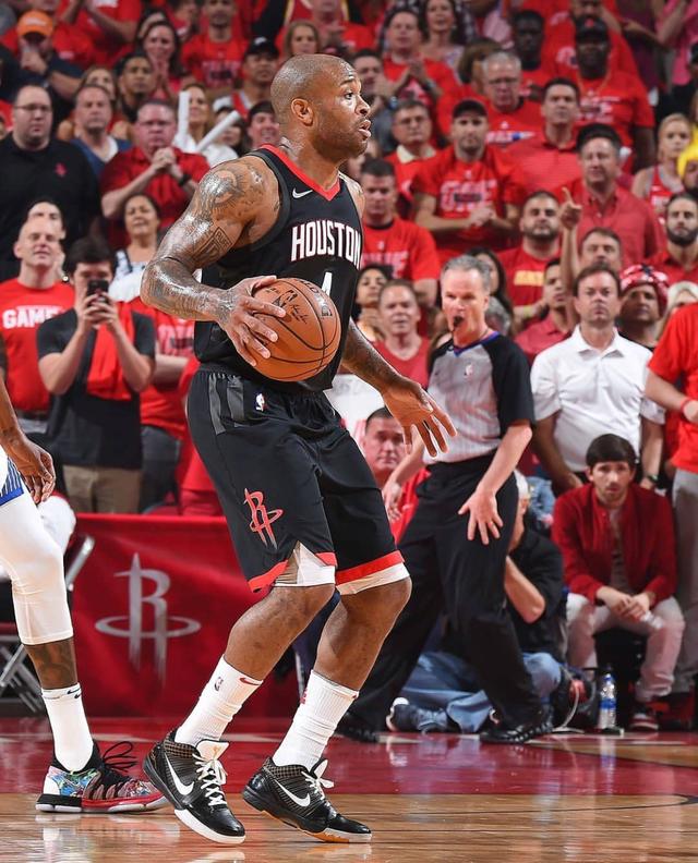 将球送往左 将球送往左